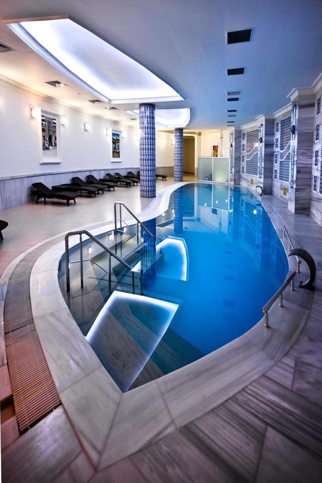 The Sign Kocaeli Thermal Spa Hotel &Convention Center Golcuk Esterno foto